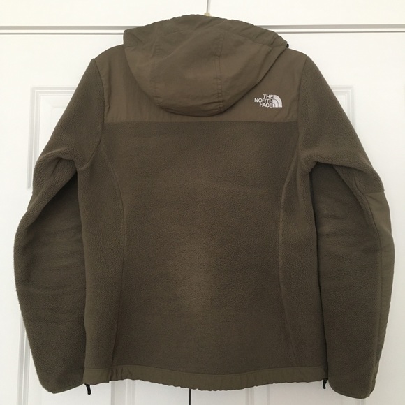 The North Face Green Hooded Jacket - Picture 2 of 6